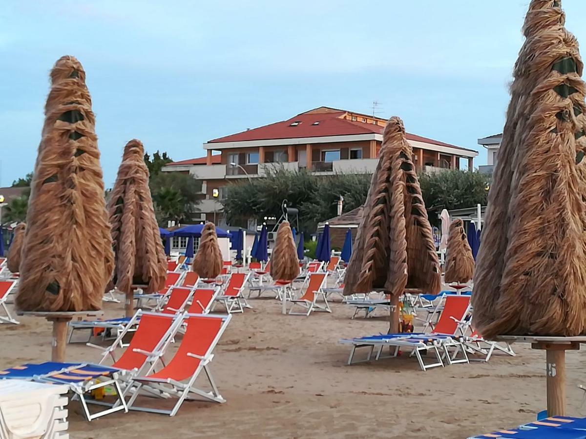 Appartamento Alba Rosa Francavilla Al Mare Exteriör bild