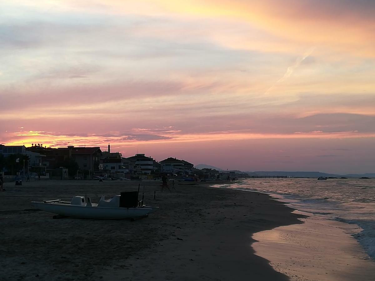 Appartamento Alba Rosa Francavilla Al Mare Exteriör bild